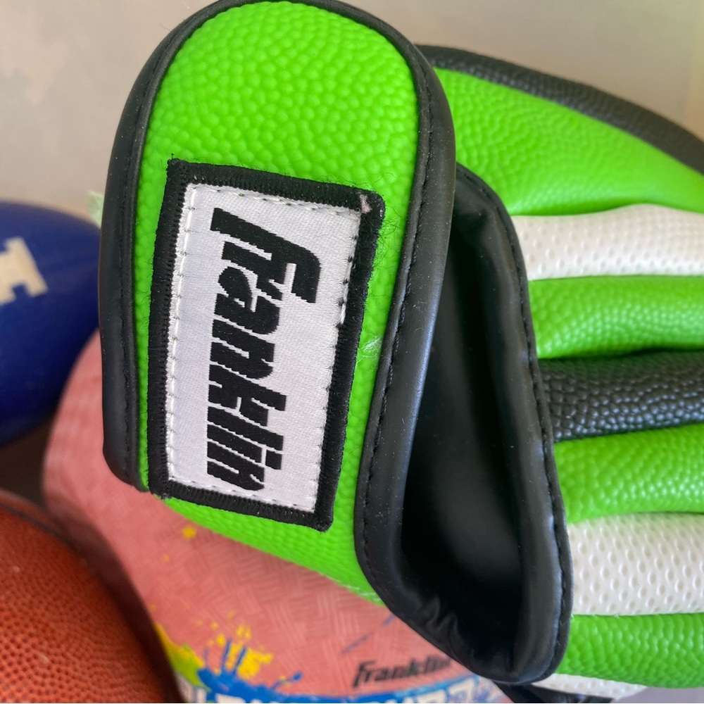 Franklin Kids Green Grip Sports Glove